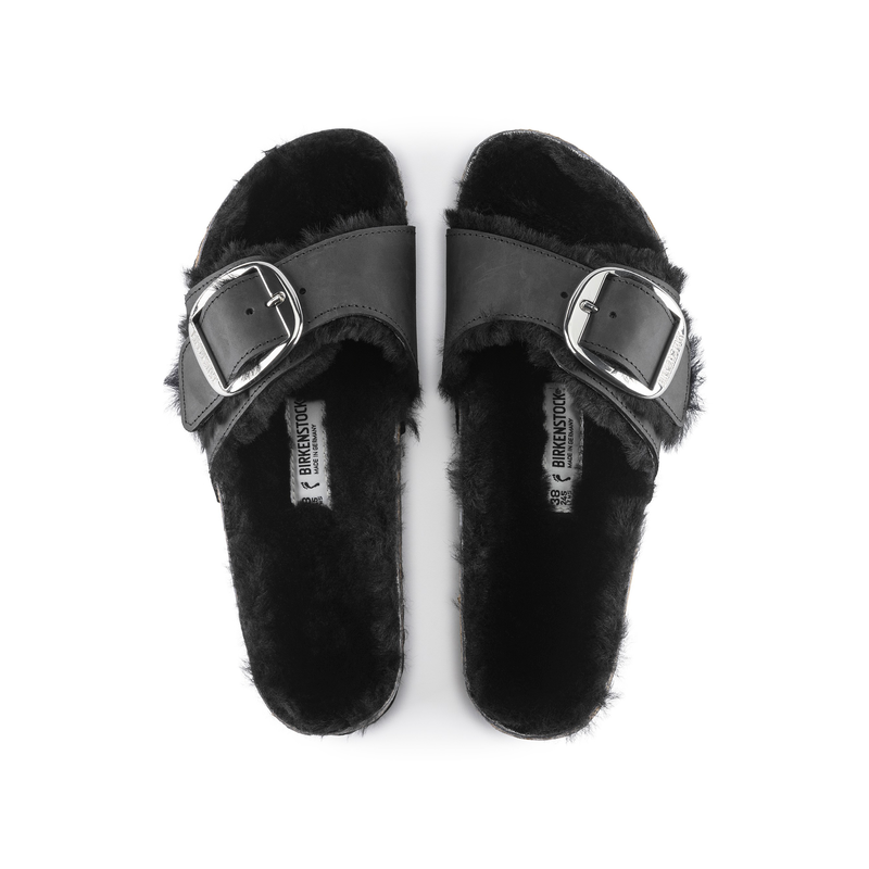 Birkenstock Madrid ženski natikači z ovčko v črni barvi regular fit 1020088